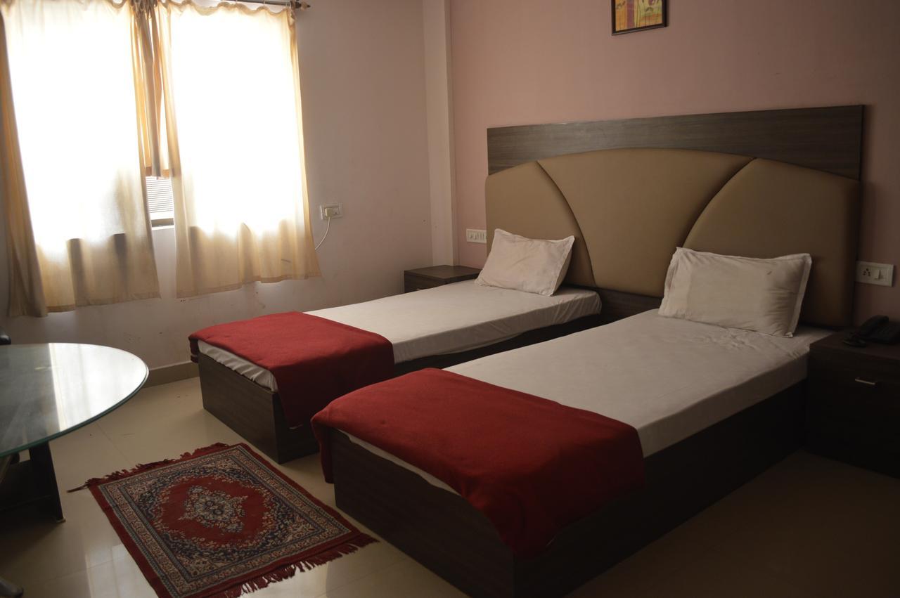 Hotel City Palace Brahmapur Habitación foto