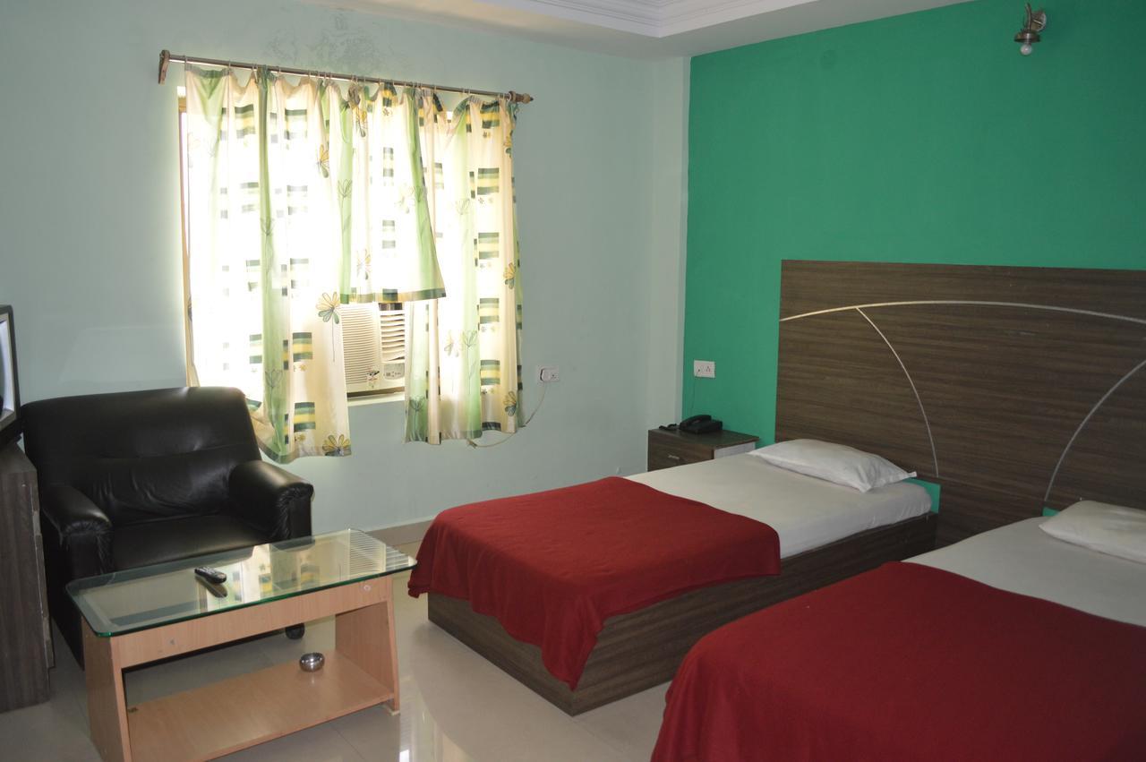 Hotel City Palace Brahmapur Habitación foto